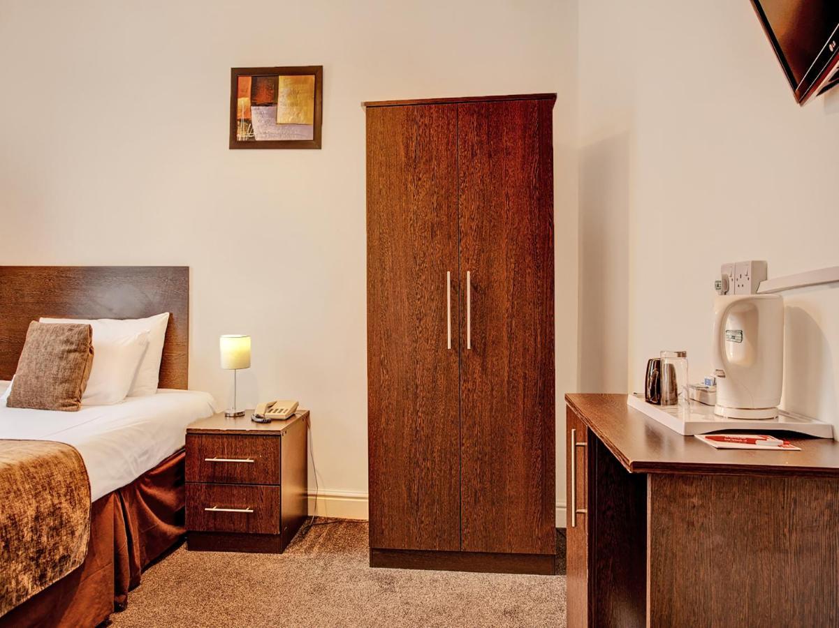 The Waverley Hotel 3*
